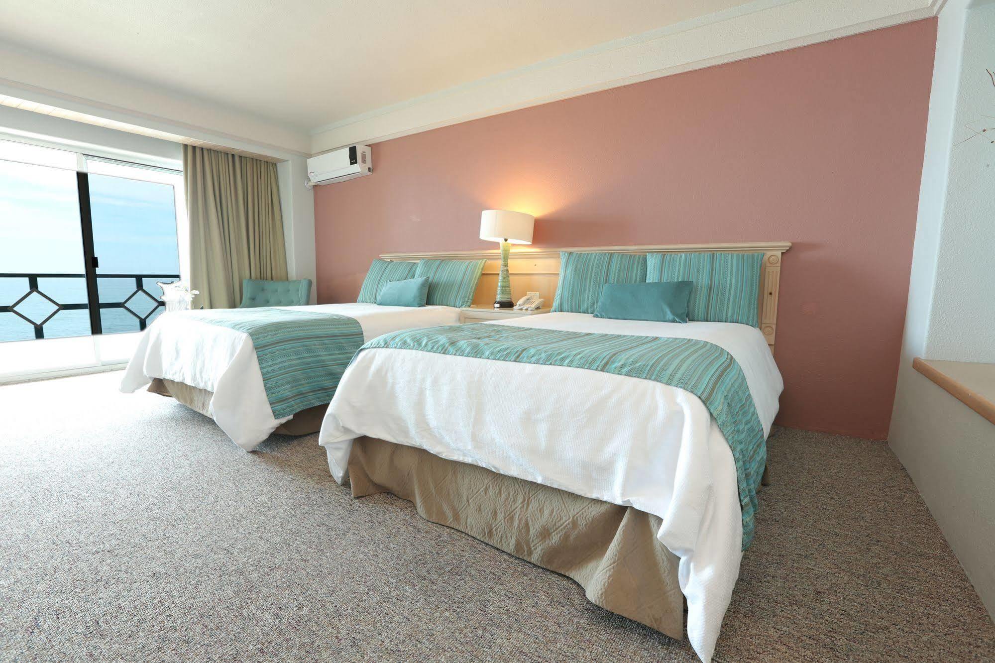 אנסנאדה Hotel Las Rosas & Spa מראה חיצוני תמונה